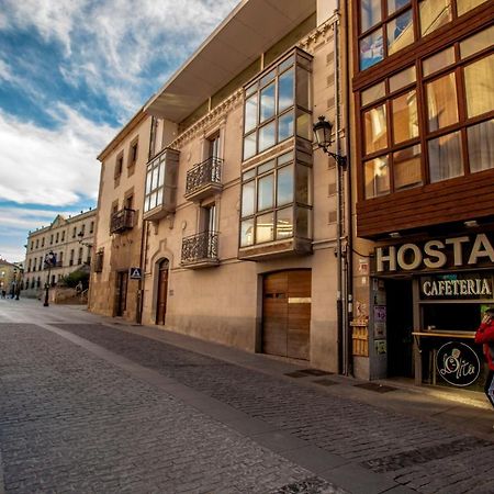 Hostal Caballeros Soria Exterior foto