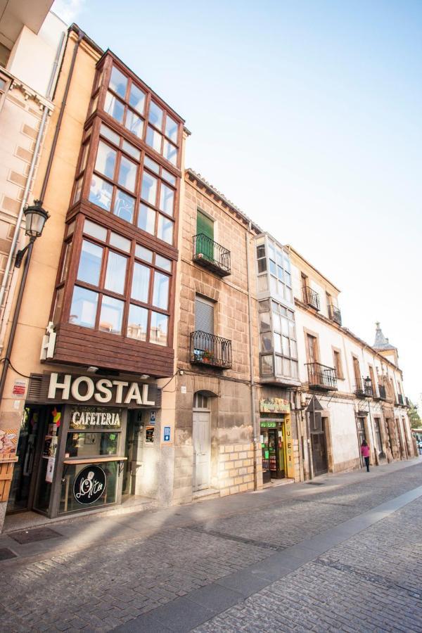 Hostal Caballeros Soria Exterior foto