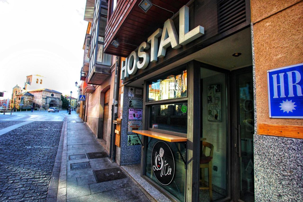 Hostal Caballeros Soria Exterior foto