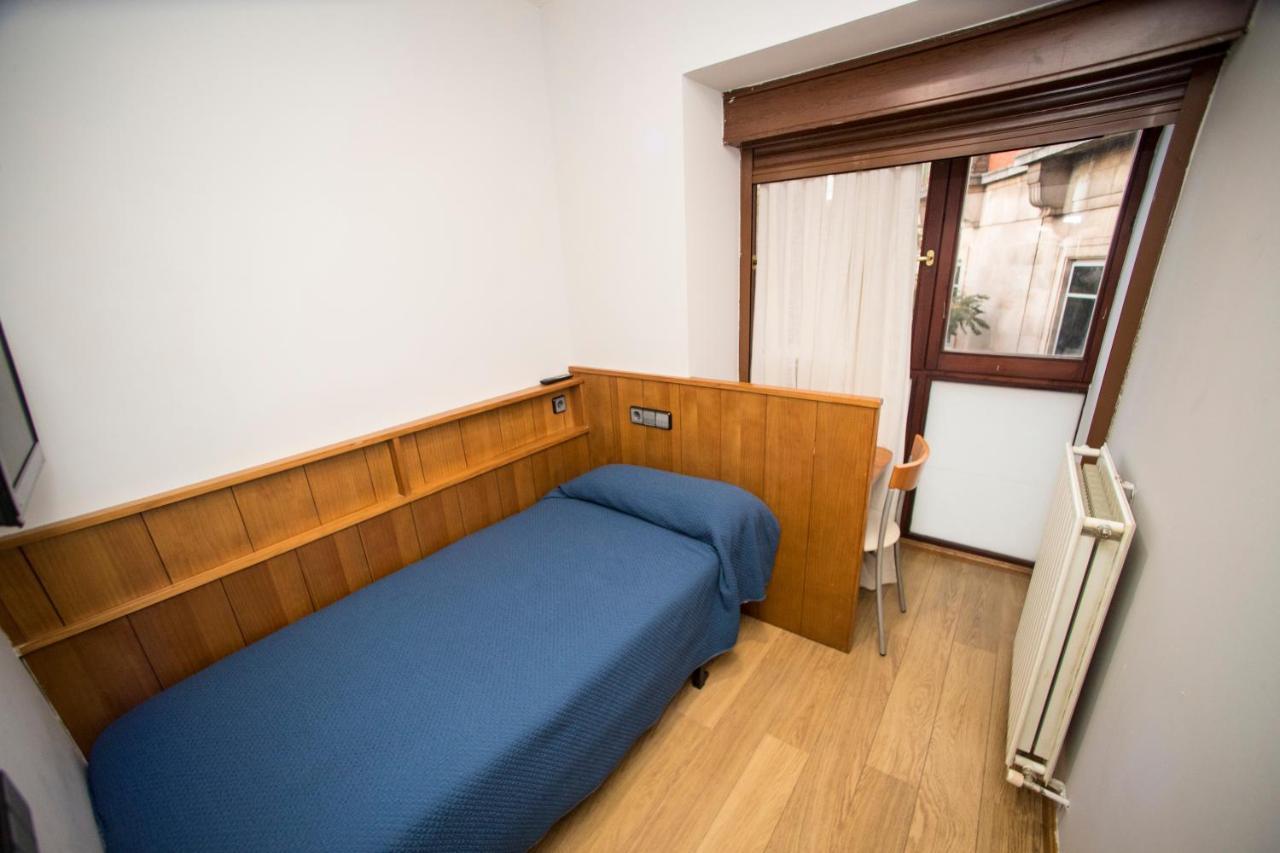 Hostal Caballeros Soria Zimmer foto